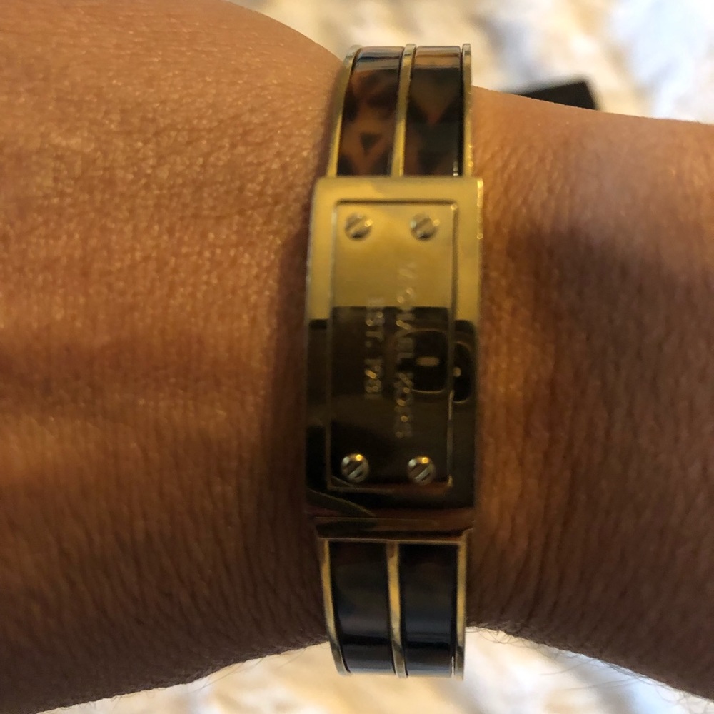 Michael kors gold tortoise set. Authentic